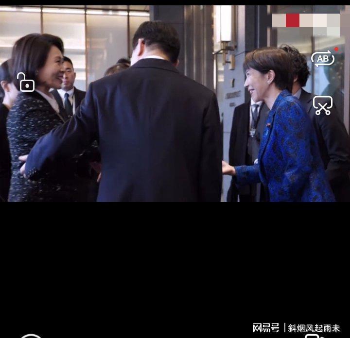 皇冠体育app下载-金惠景陪李在明出席晚宴全程冷脸，高市早苗和李在明尽情畅欢颜
